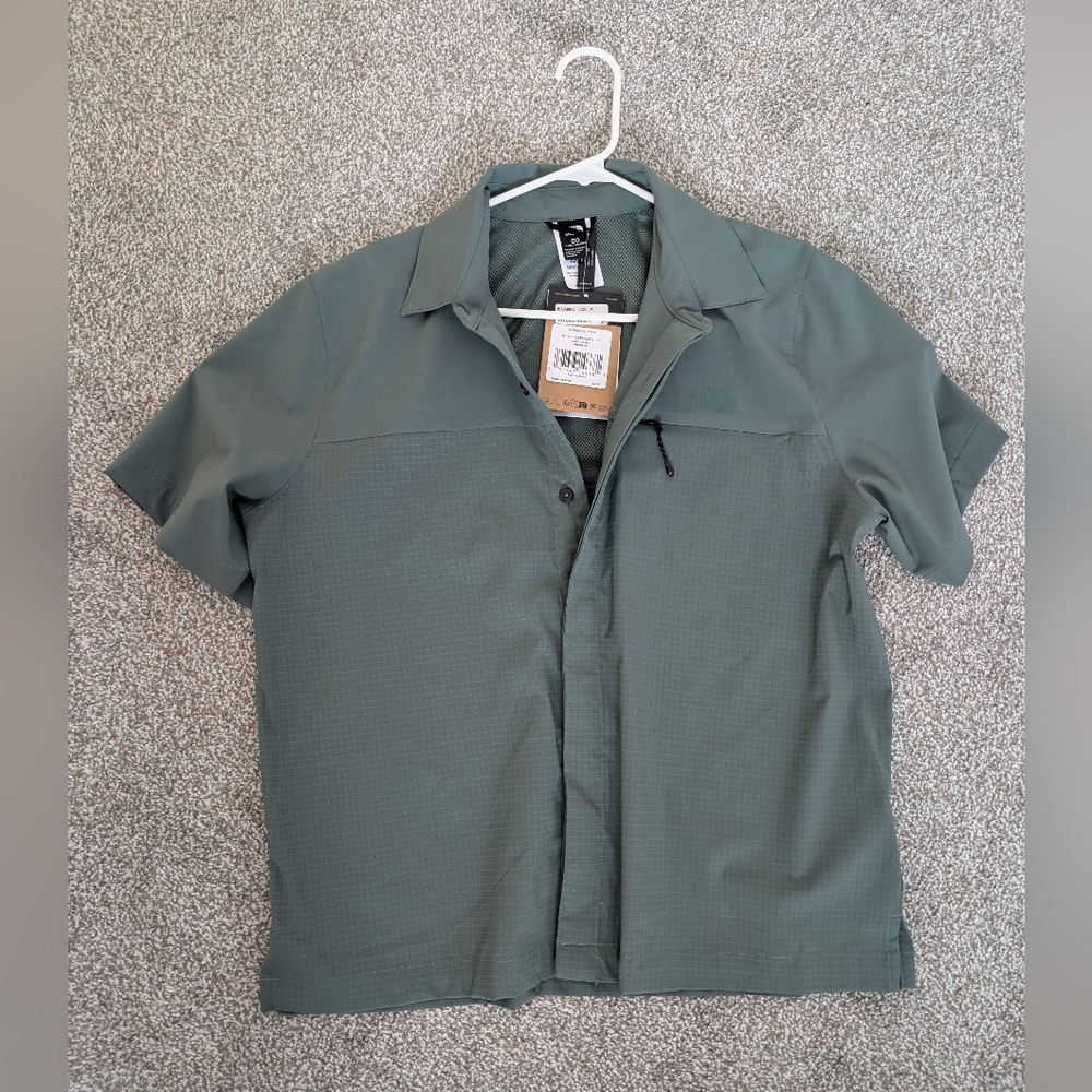 The North Face Women's Light Range Short Sleeve Shirt Duck Green Medium